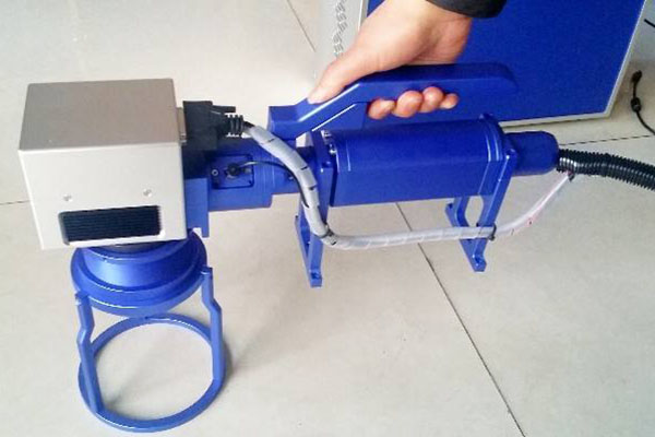 手持式光纖激光打標機 (3)